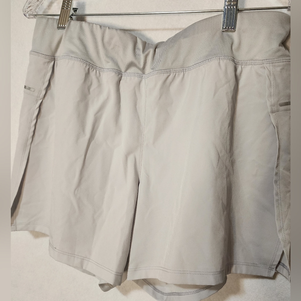 Avia athletic shorts